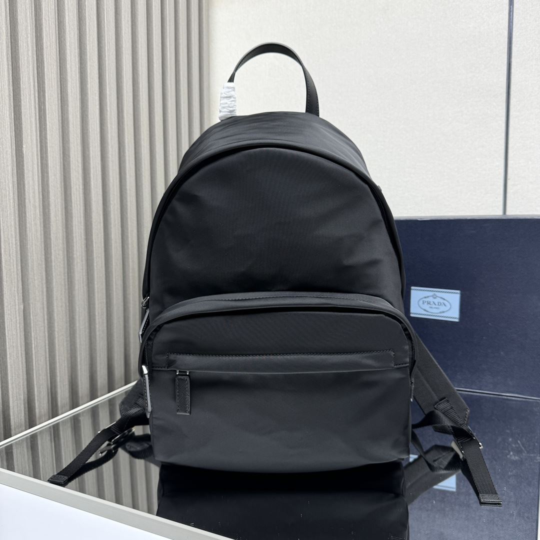 Pra*a backpacks